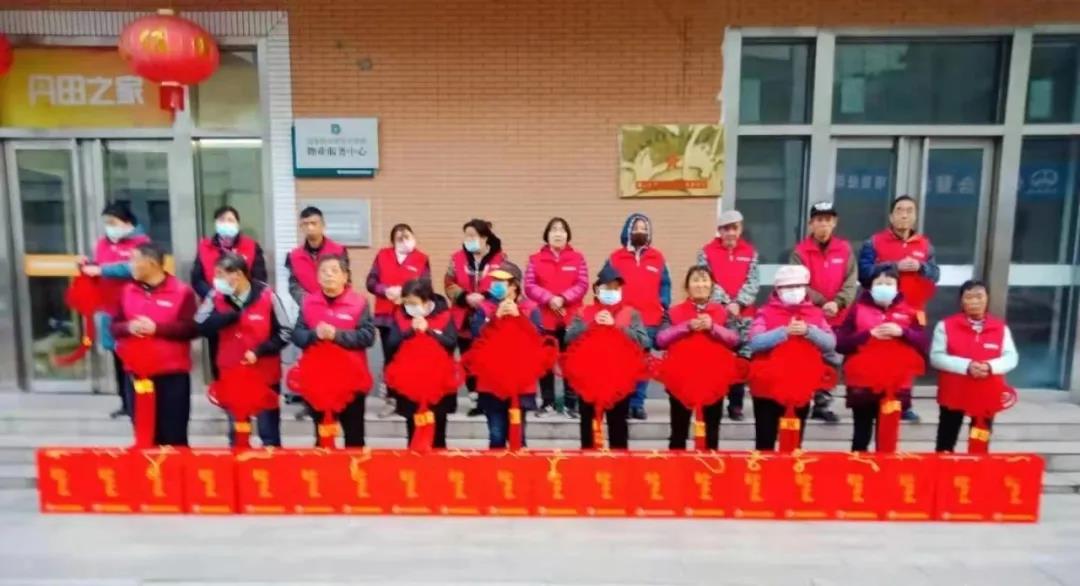 客户单位领导关怀慰问集团一线驻点保安...